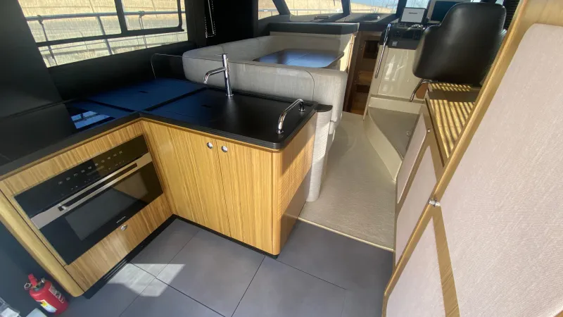 Azimut Magellano 43 2021