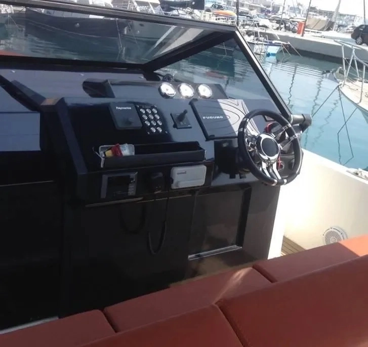 De Antonio Yachts D33 Cruiser 2017