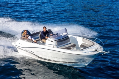 Foto del barco Jeanneau Cap Camarat 6.5 CC S3 2026