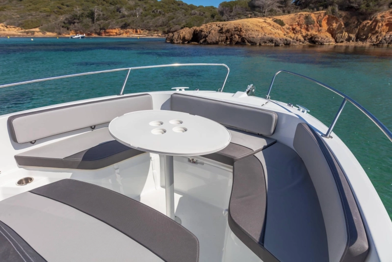 Jeanneau Cap Camarat 6.5 CC S3 2026