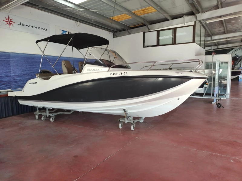 Quicksilver 605 Sundeck 2021