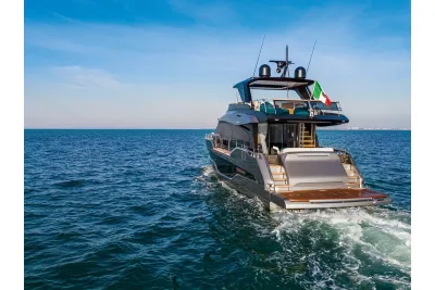 Foto del barco Cranchi CRANCHI SESSANTASETTE 67 0