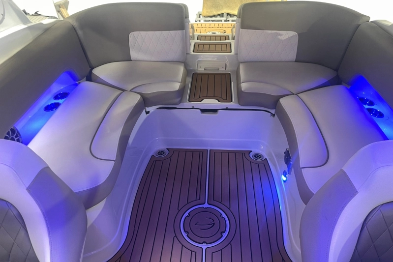 Crownline 270 SS 2024
