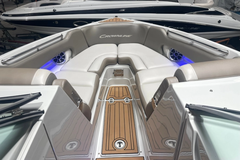 Crownline 270 SS 2024