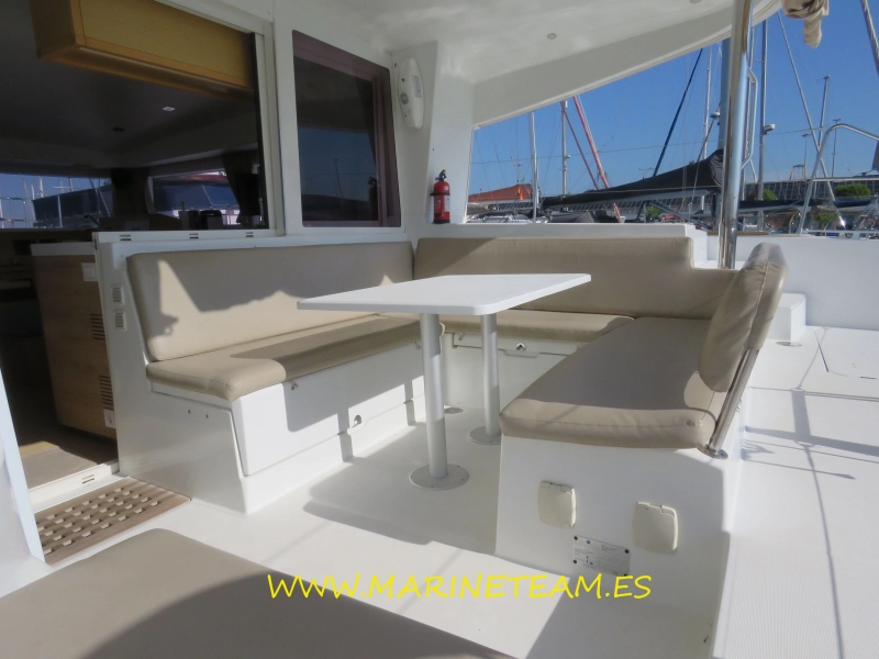 Lagoon 400 S2 2015
