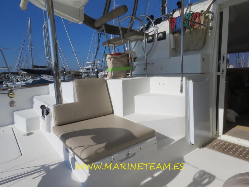 Lagoon 400 S2 2015