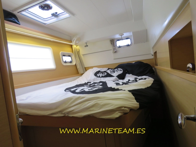 Lagoon 400 S2 2015
