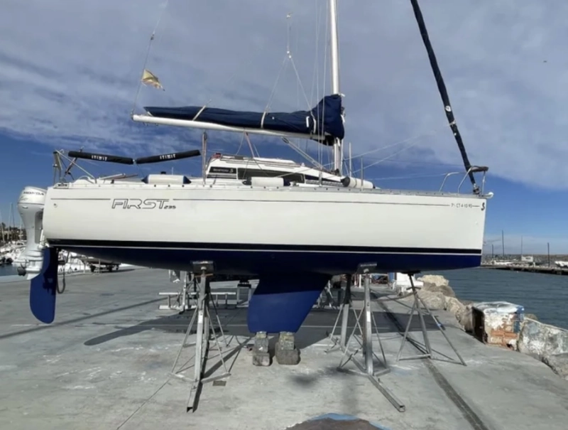 Beneteau FIRST 235 1990