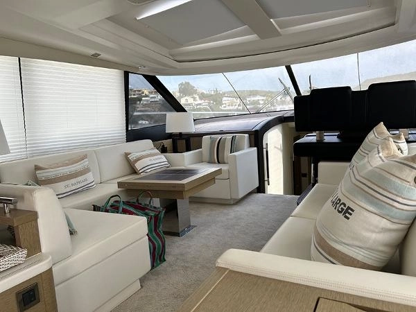 Prestige 560S 2017