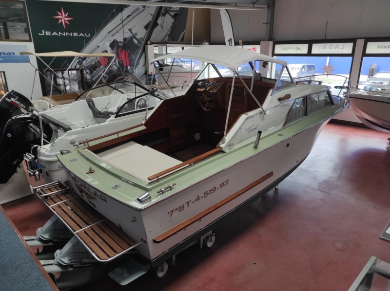 Coronet 24 Cabin 1971