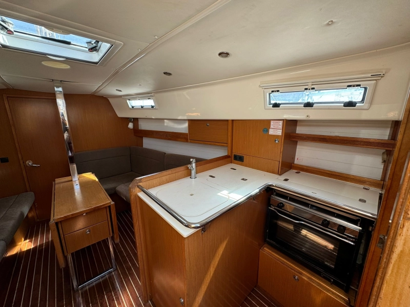 Bavaria 32 Cruiser 2011