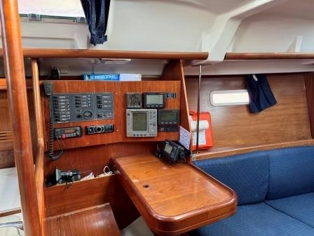 Beneteau Oceanis 373 2004