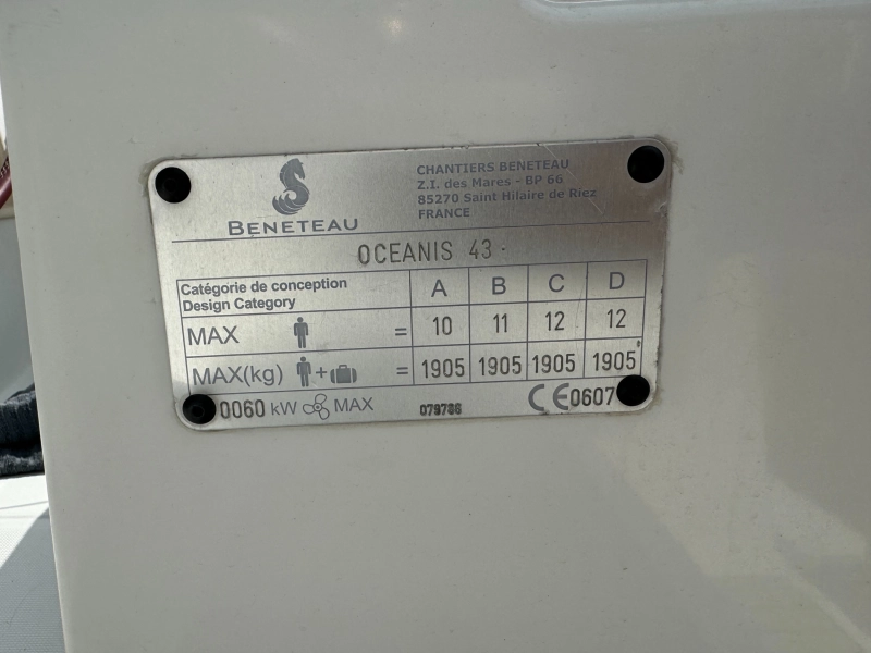 Beneteau Oceanis 43 2009
