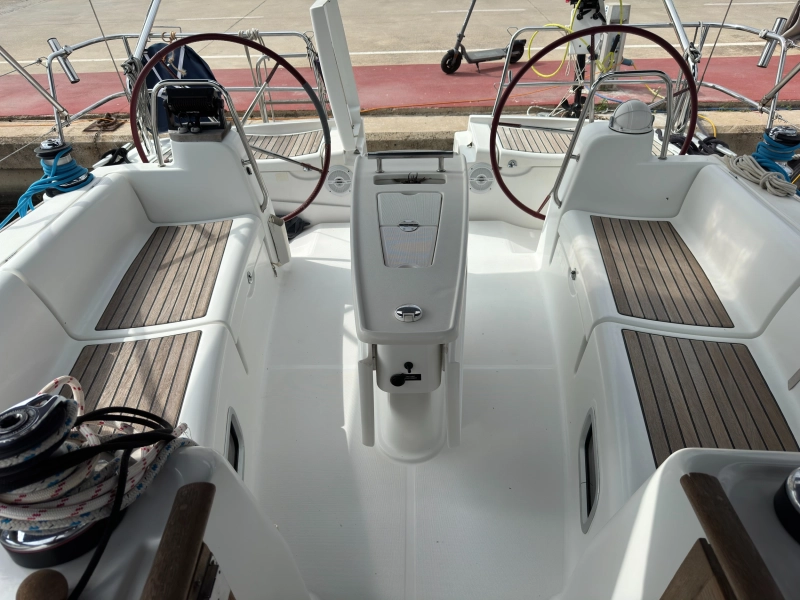 Beneteau Oceanis 43 2009