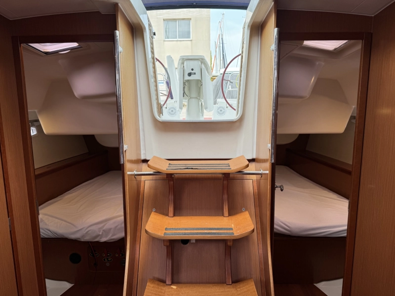 Beneteau Oceanis 43 2009