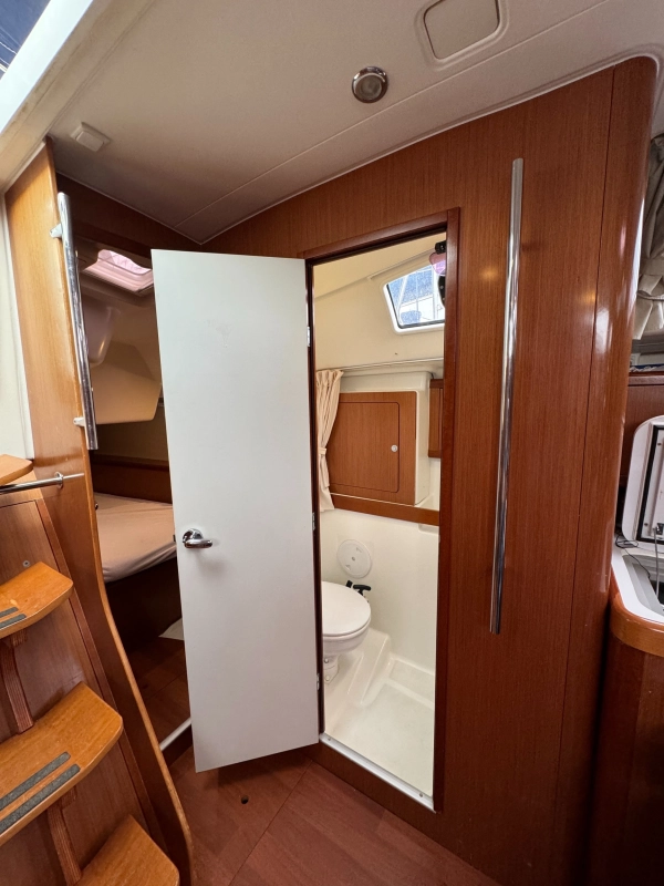 Beneteau Oceanis 43 2009