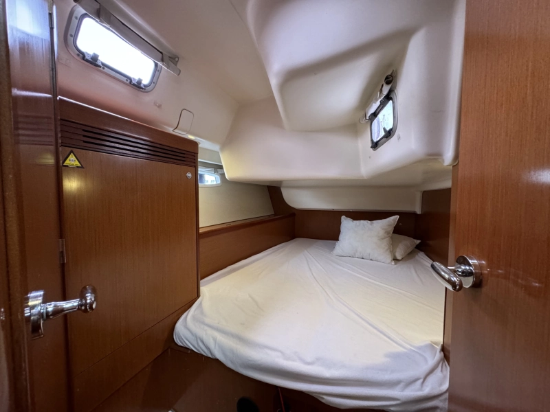 Beneteau Oceanis 43 2009