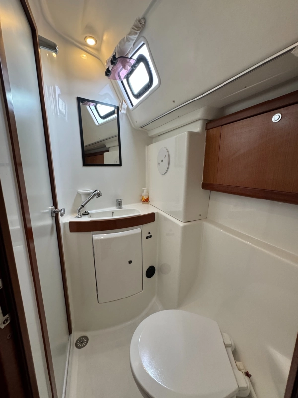 Beneteau Oceanis 43 2009