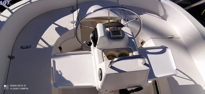 Hunter Legend 290 2000