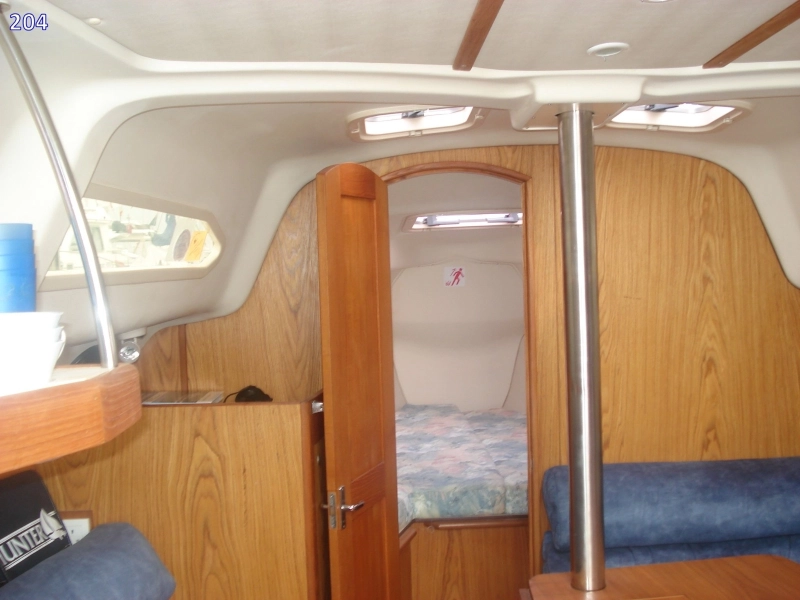 Hunter Legend 290 2000