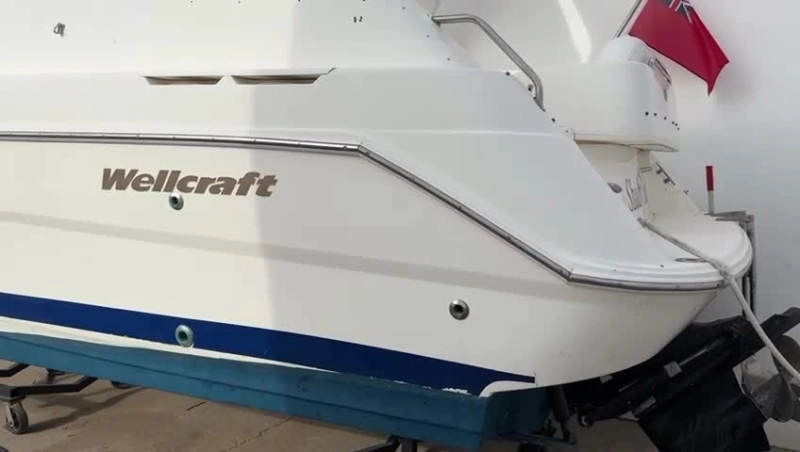 Wellcraft Martinique 2400 2001