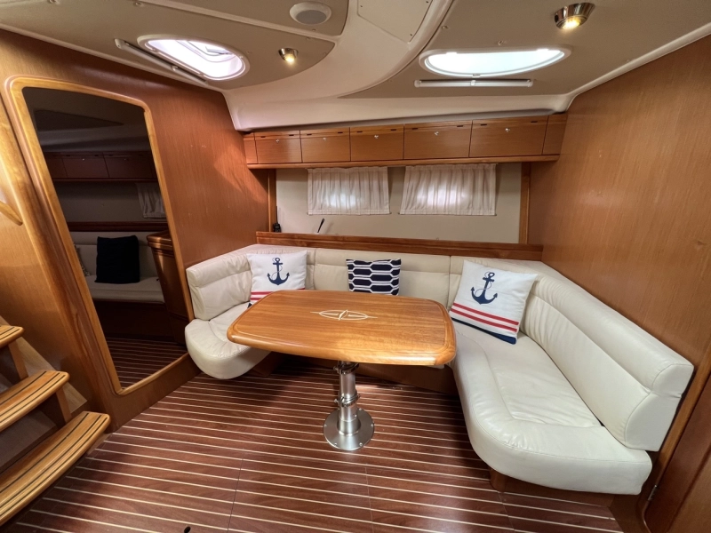 Bavaria 37 HT 2009