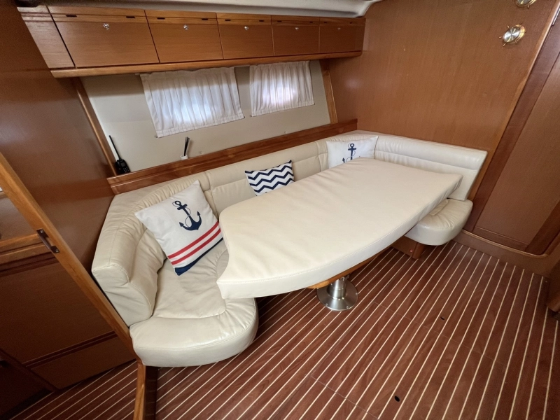 Bavaria 37 HT 2009