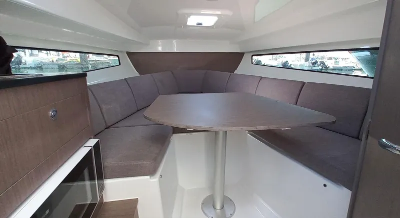 Beneteau Flyer 8 SUNdeck 2022