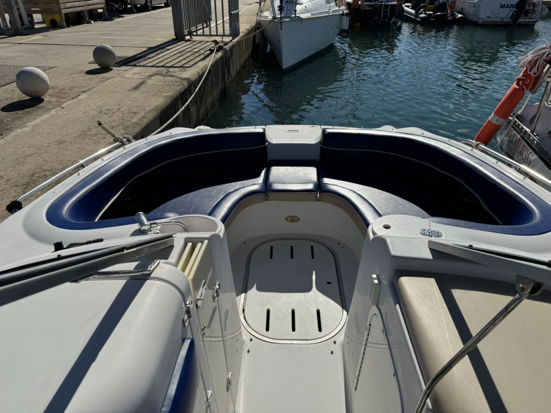 Four Winns Funship 224 2008