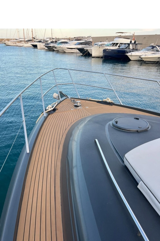 Princess Yachts V65 2004
