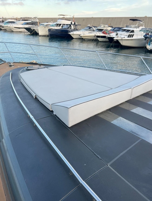 Princess Yachts V65 2004