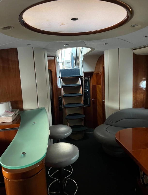 Princess Yachts V65 2004