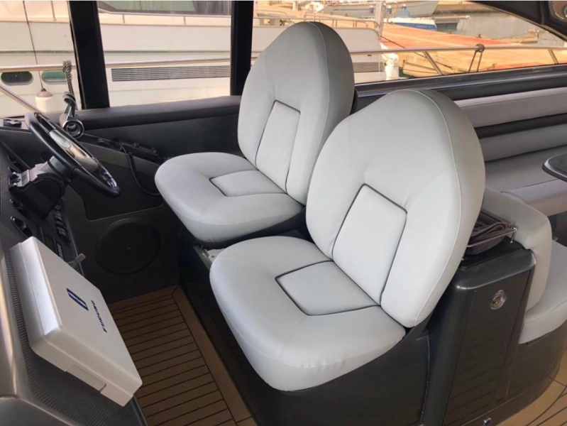 Princess Yachts V65 2004