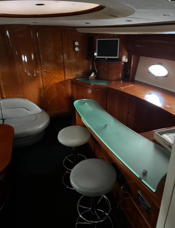 Princess Yachts V65 2004