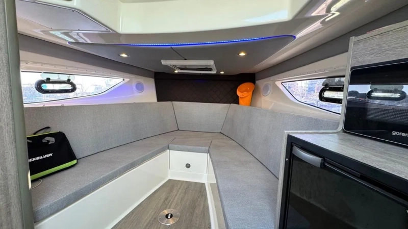 Quicksilver 875 Sundeck 2024