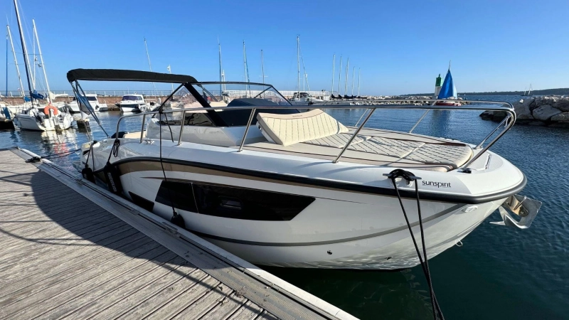 Quicksilver 875 Sundeck 2024