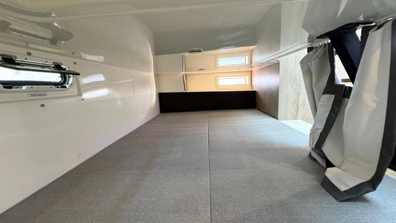 Quicksilver 875 Sundeck 2024