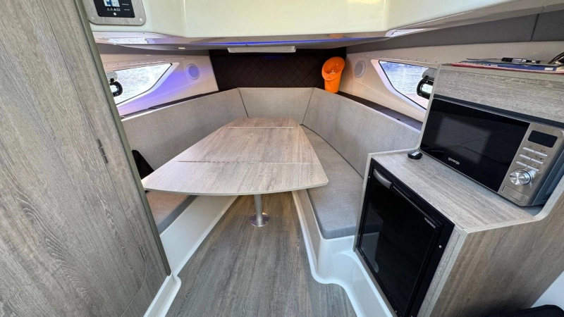 Quicksilver 875 Sundeck 2024