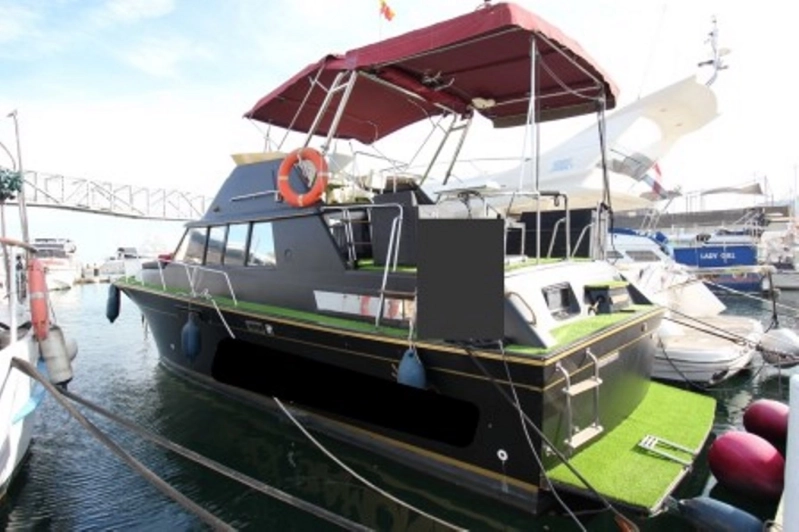  Otros Silverton 40 Alf Cabin 1983