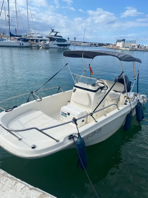 Boston Whaler 170 Dauntless 2014