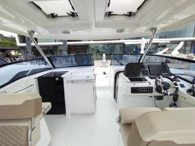 Foto del barco Aquila 32 Sport 2021