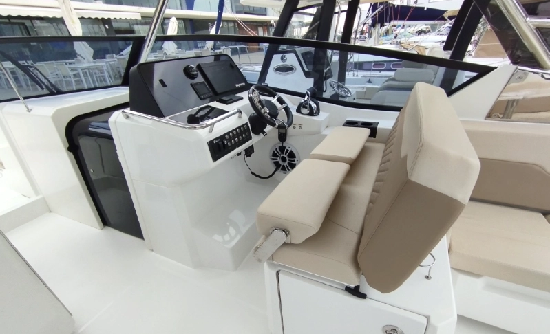 Aquila 32 Sport 2021
