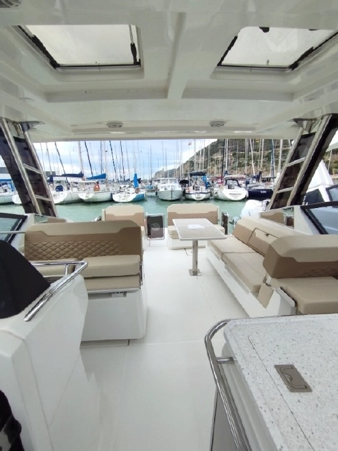 Aquila 32 Sport 2021