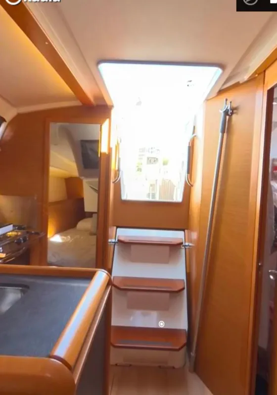 Jeanneau Sun Odyssey 349 2015