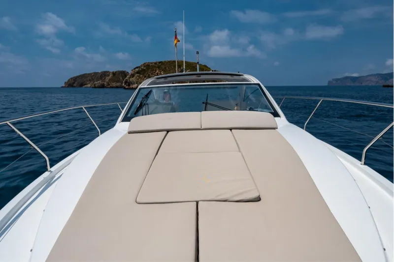 Sealine S330 2021