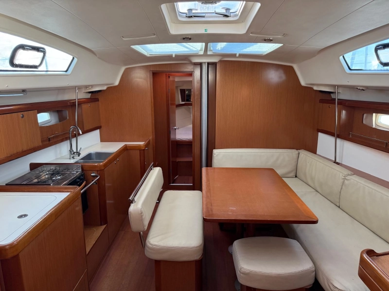 Beneteau Oceanis 43 2008