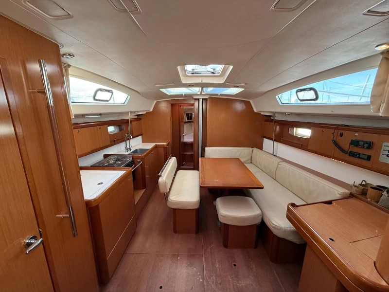 Beneteau Oceanis 43 2008