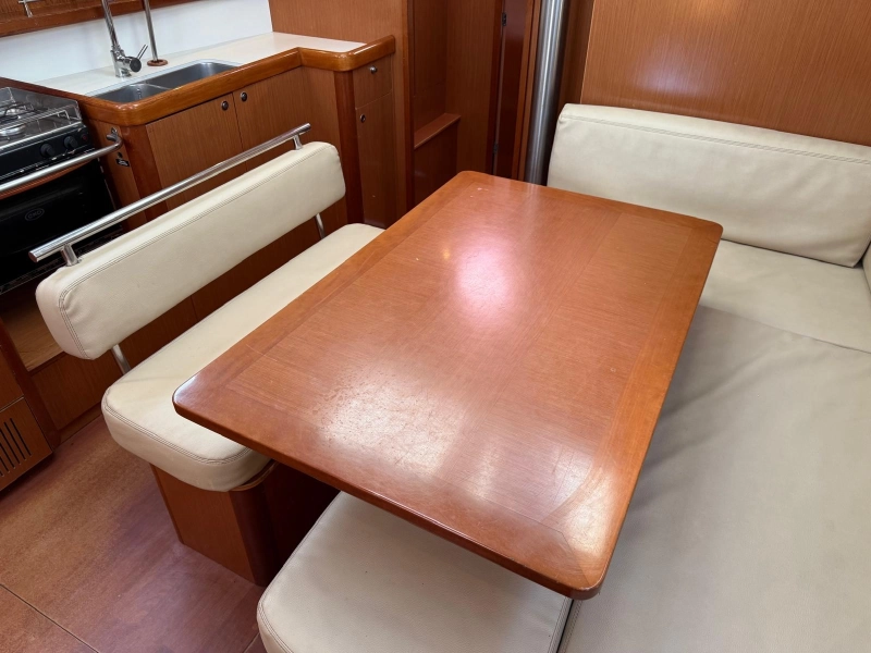 Beneteau Oceanis 43 2008