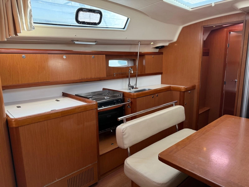 Beneteau Oceanis 43 2008