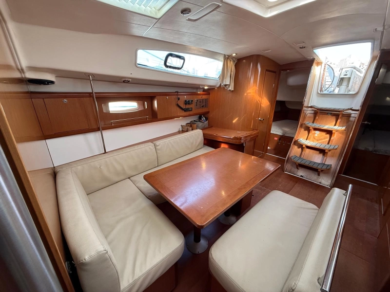 Beneteau Oceanis 43 2008
